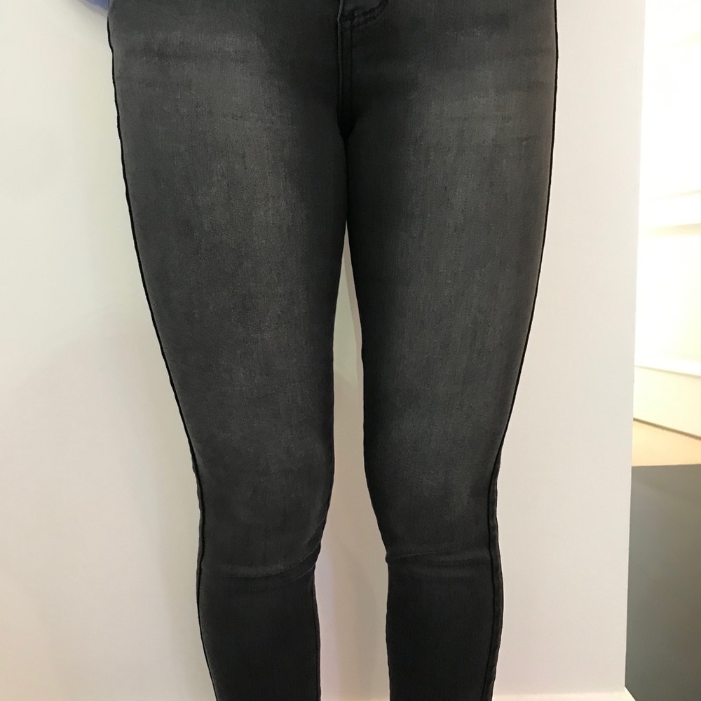 URBAN SKINNY JEANS